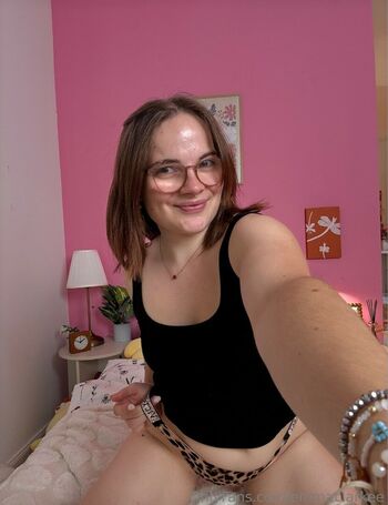 Full leaked Emmaclarkee private onlyfans photo