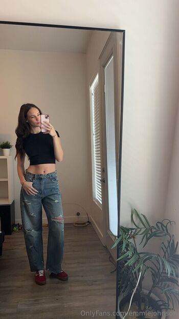 Full leaked Emmiejohnson private onlyfans photo