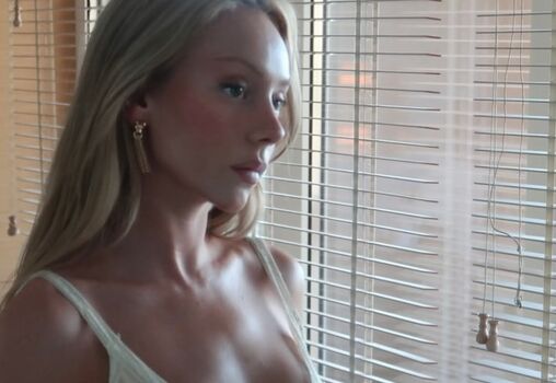 Full leaked Ester exposito page private onlyfans photo