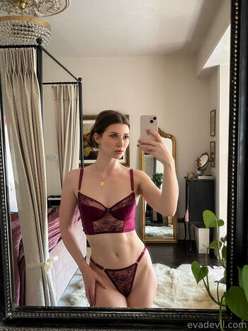 Full leaked Evadevil private onlyfans photo