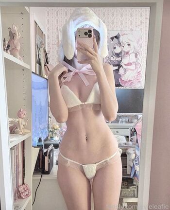 Full leaked Evieleafie private onlyfans photo