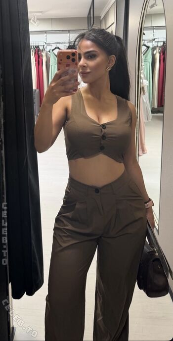 Full leaked Faatima aal private onlyfans photo