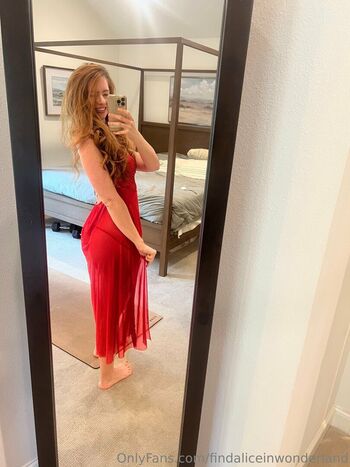 Full leaked Findaliceinwonderland private onlyfans photo