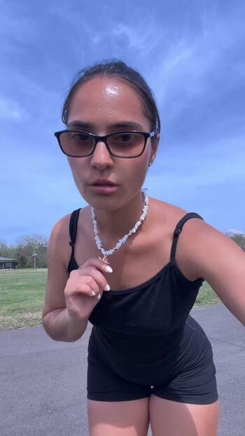 Full leaked Fizzypeach irl private onlyfans photo