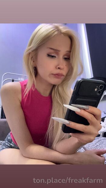 Full leaked Freakfarm private onlyfans photo