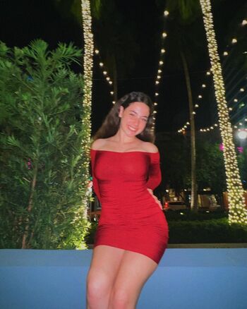 Full leaked Gal gool private onlyfans photo
