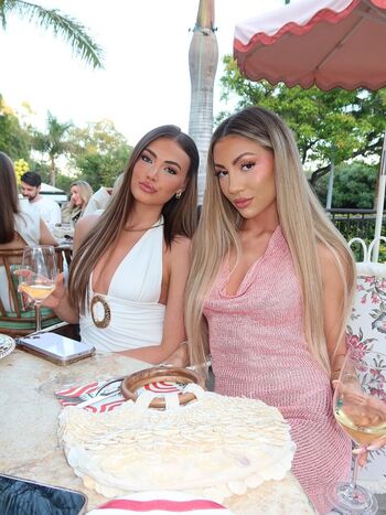 Full leaked Goddessleoni private onlyfans photo