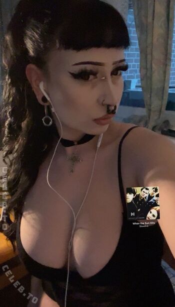 Full leaked Gothminze private onlyfans photo