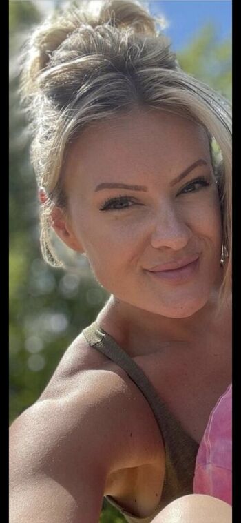 Full leaked Hailey harris private onlyfans photo