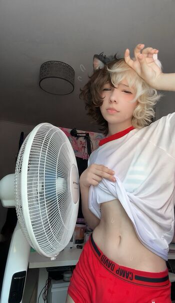 Full leaked Haltsmanu private onlyfans photo