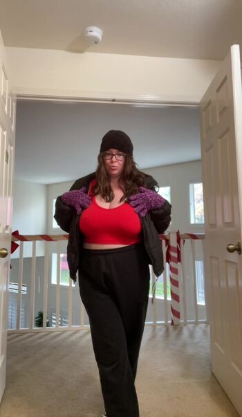 Full leaked Hellsbelllllls private onlyfans photo