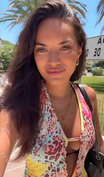 Full leaked Henna private onlyfans photo