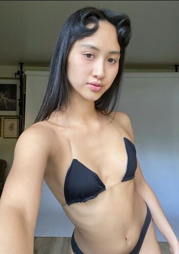 Full leaked Hoyangpoon private onlyfans photo