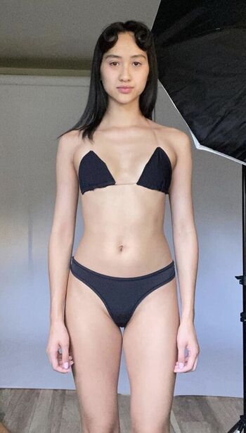 Full leaked Hoyangpoon private onlyfans photo