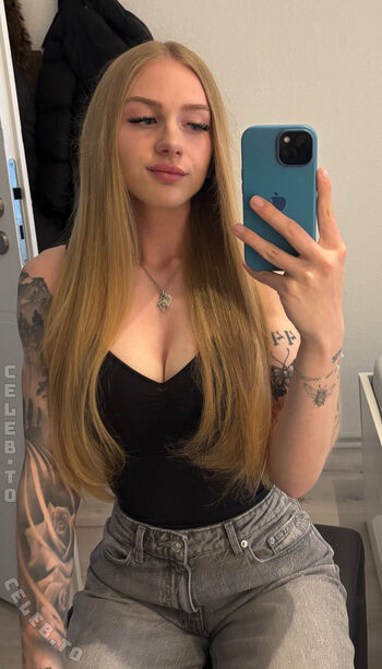 Full leaked Iamnotsure private onlyfans photo
