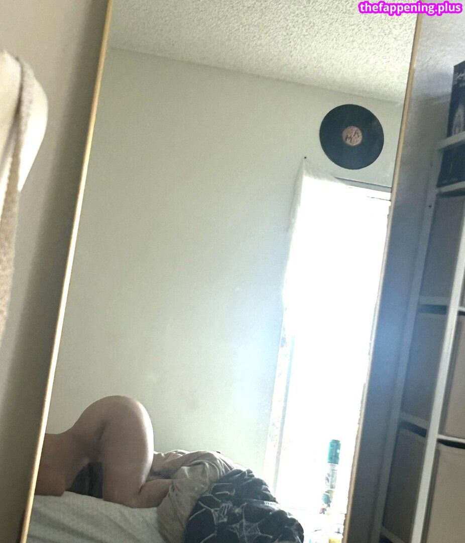 iis.bl / iis.bll / iisabbiee Naken OnlyFans Foto #7