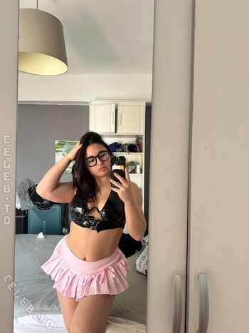 Full leaked Ilaais private onlyfans photo
