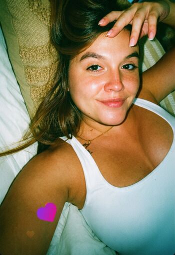 Full leaked Illona brg private onlyfans photo