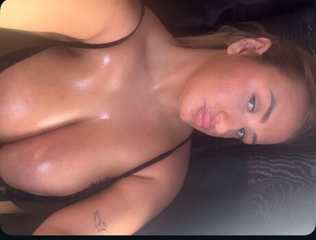 Full leaked Indigo private onlyfans photo