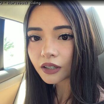 Full leaked Itskatchii private onlyfans photo