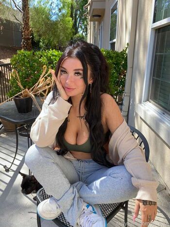 Full leaked Jasmine private onlyfans photo
