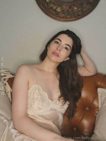 Full leaked Jellyroots private onlyfans photo