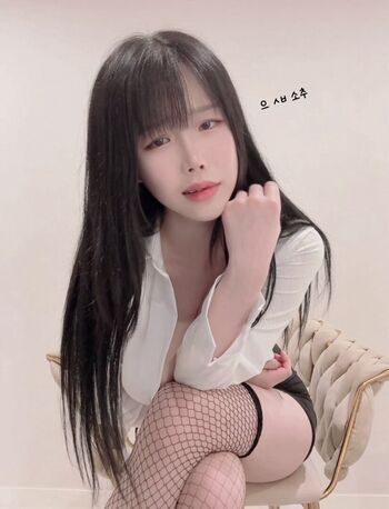 Full leaked Jyeoning page private onlyfans photo