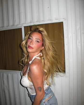 Full leaked Kesha private onlyfans photo