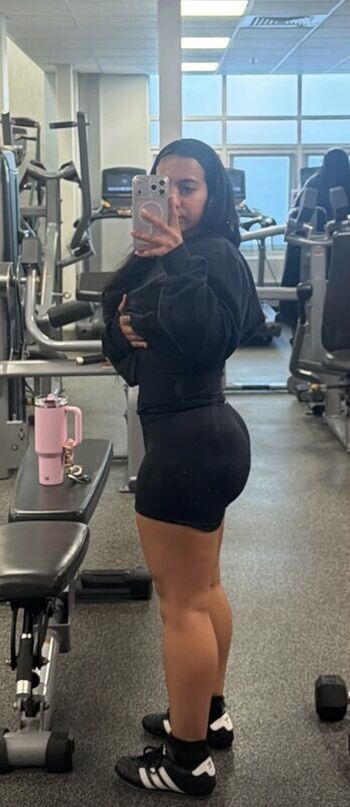Full leaked Kiaralise private onlyfans photo
