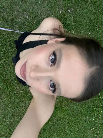 Full leaked Kirakisa private onlyfans photo