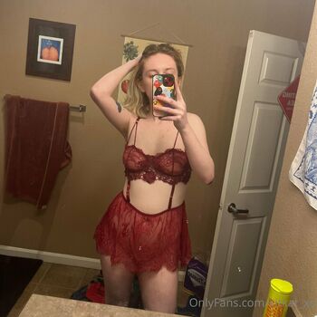 Full leaked Kitkat xo private onlyfans photo