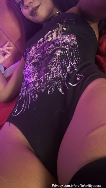 Full leaked Kittyadora private onlyfans photo