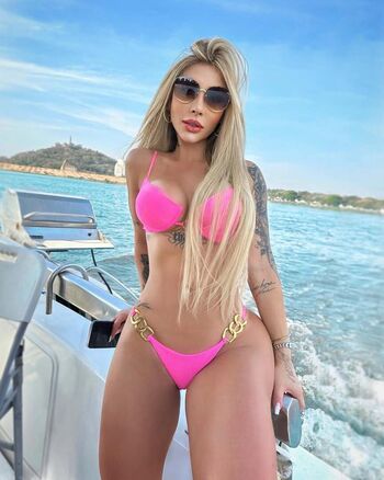 Full leaked Lari wambier private onlyfans photo