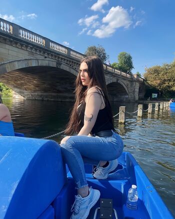 Full leaked Larissa ts private onlyfans photo