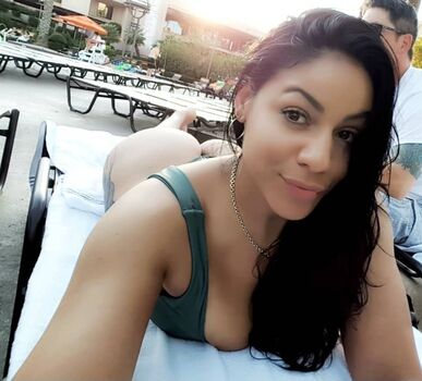 Full leaked Larissalopez private onlyfans photo