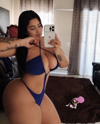 Full leaked Laryssacastro private onlyfans photo