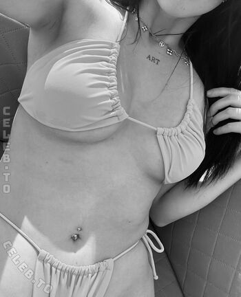 Full leaked Lauraaasmk private onlyfans photo
