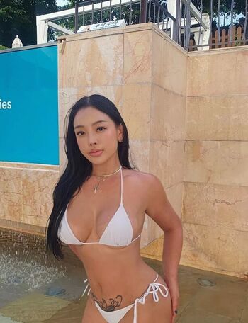 Full leaked Lee so young private onlyfans photo