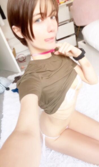 Full leaked Leonie private onlyfans photo