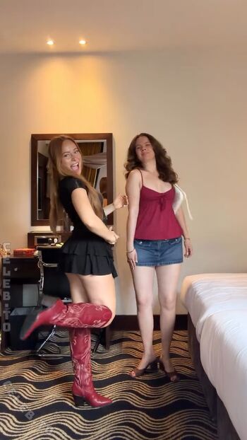 Full leaked Leoobalys  page private onlyfans photo