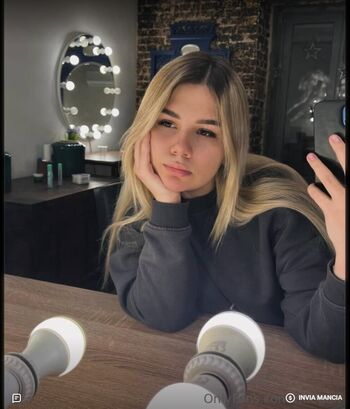 Full leaked Lera foxy private onlyfans photo