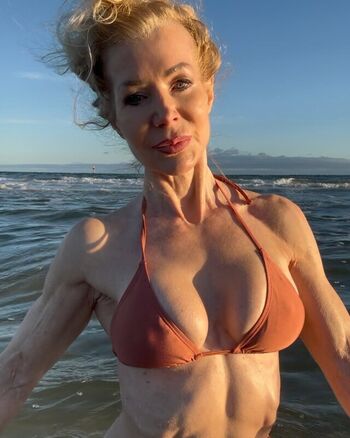 Full leaked Lesley maxwell private onlyfans photo