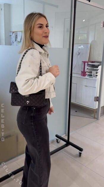 Full leaked Lia mitrou private onlyfans photo