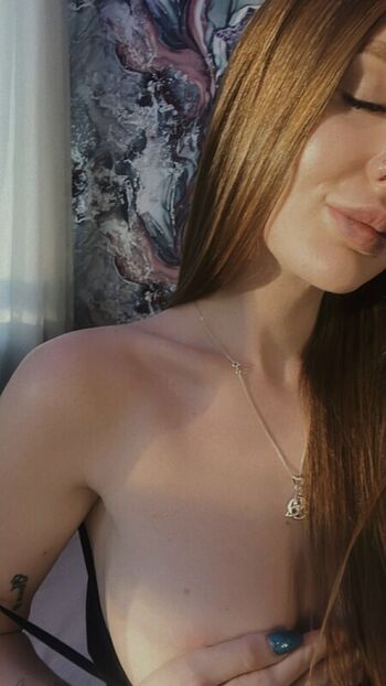 Full leaked Liana fox private onlyfans photo