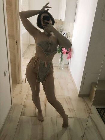 Full leaked Liar ara private onlyfans photo