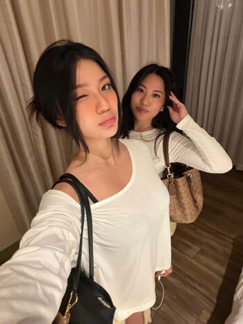 Full leaked Lingdfg private onlyfans photo