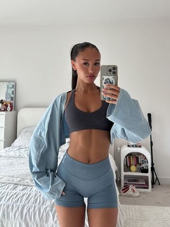 Full leaked Lottie hutton private onlyfans photo