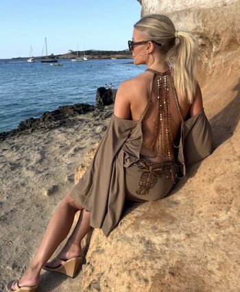 Full leaked Lucy fallon private onlyfans photo