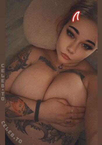 Full leaked Lythina private onlyfans photo
