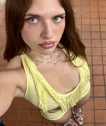 Full leaked Mae muller private onlyfans photo